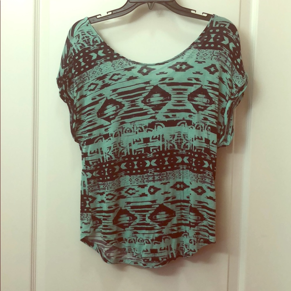 Short sleeve shirt
